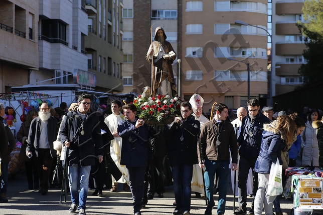 SAN ANTÓN, UNA ENTRAÑABLE TRADICIÓN  / ARTURO PÉREZ