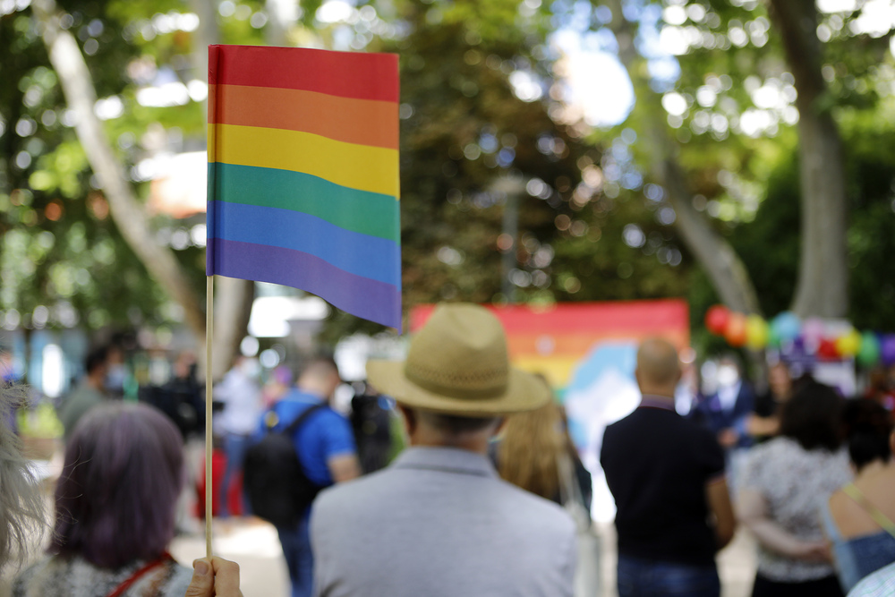 El Parque de Abelardo Sánchez acogió la lectura del manifiesto en el Día del Orgullo LGTBI  / LUIS VIZCAINO