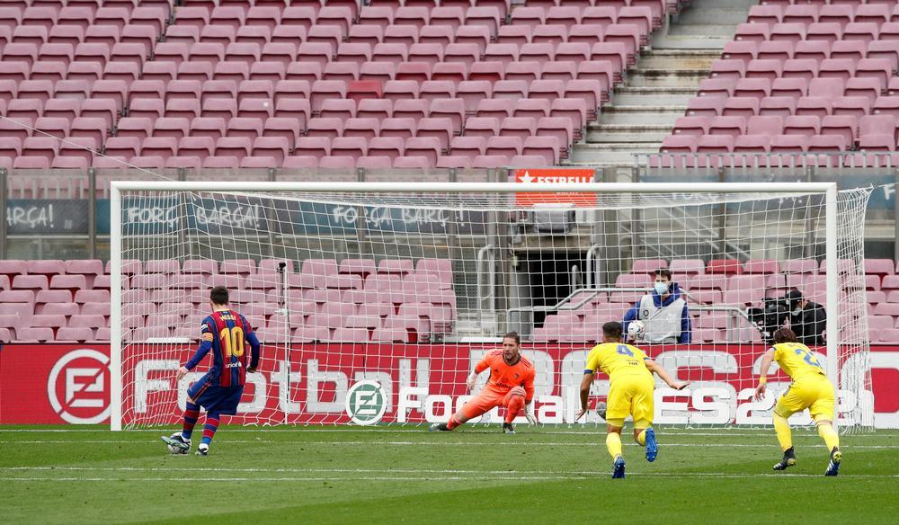 El Barça tropieza ante el Cádiz