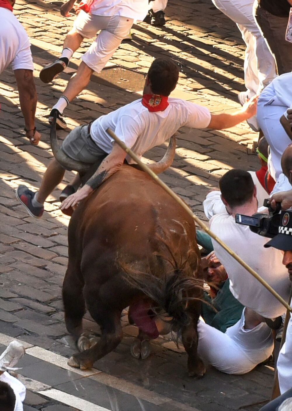 Sexto encierro de las fiestas de San Fermín  / JESÚS DIGES