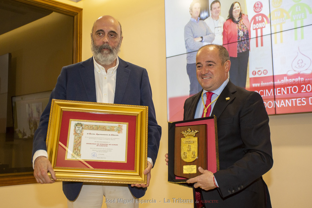 Un momento del acto de celebración de 647 cumpleaños como Villazgo   / JOSÉ MIGUEL ESPARCIA