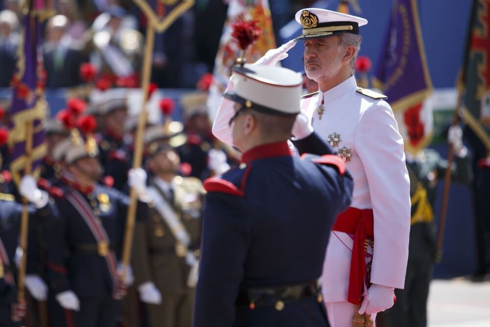 Los Reyes presiden el desfile de Día de las Fuerzas Armadas 2023   / ÁLEX CÁMARA