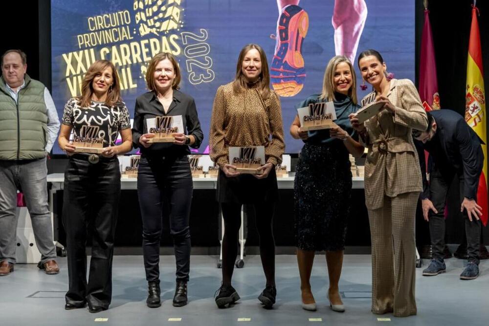 Las cinco primeras clasificadas de la general femenina.