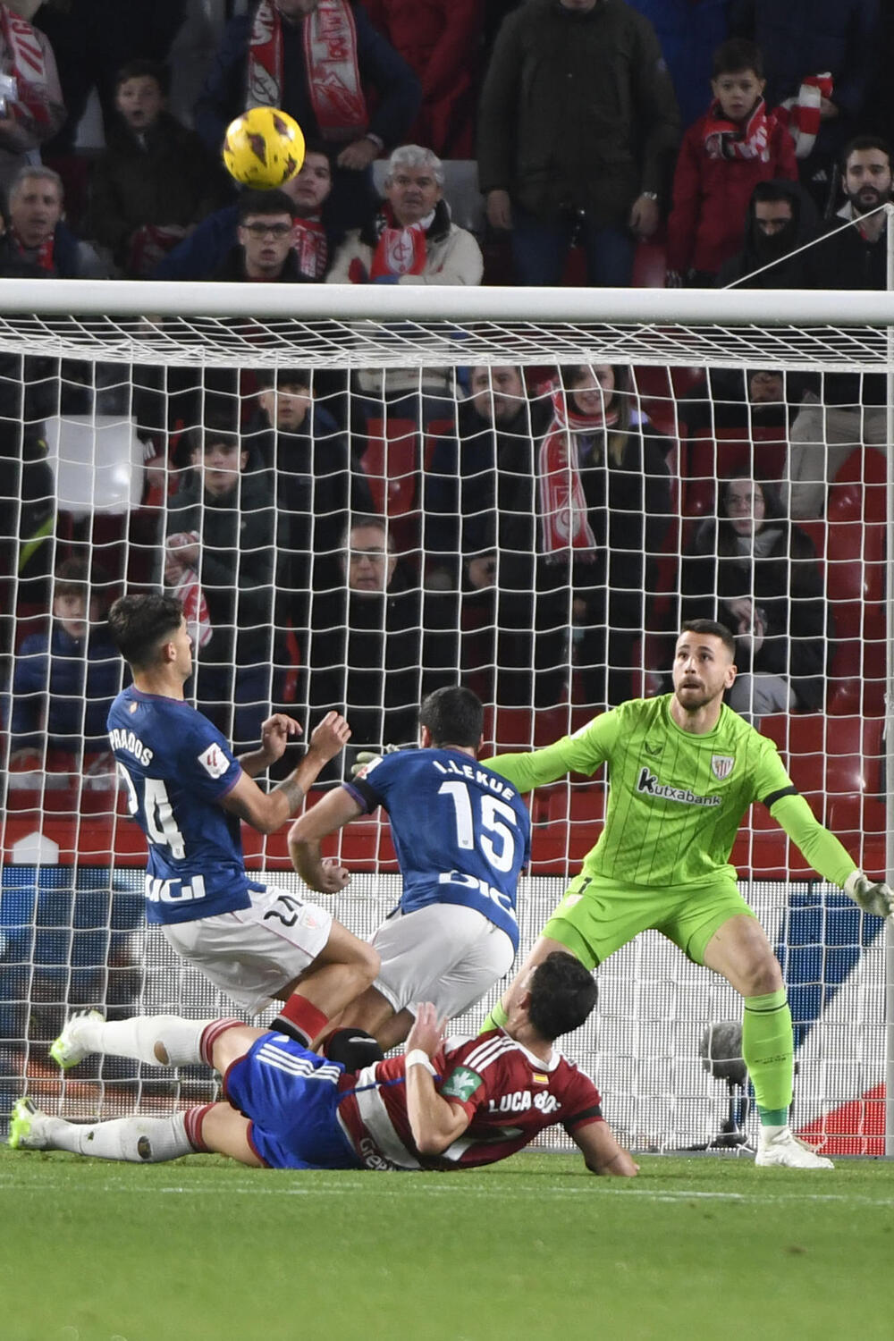 El Granada rescata un punto ante un Athletic sin puntería