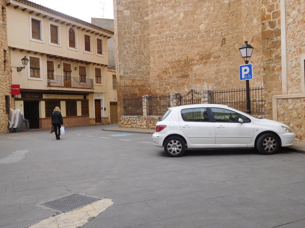 Los vehículos mal estacionados en Villarrobledo pagarán tasa 