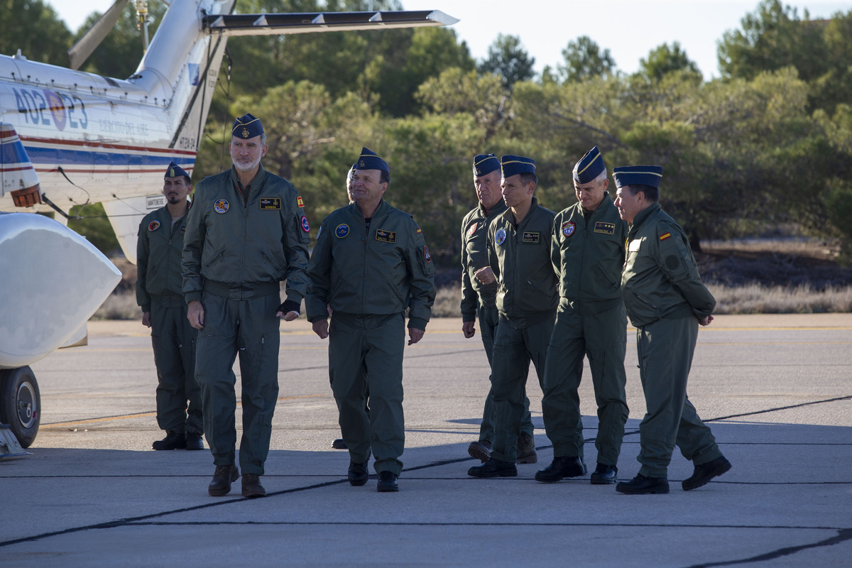 El Rey está ya en la Base Aérea de Albacete  / JOSÉ MIGUEL ESPARCIA