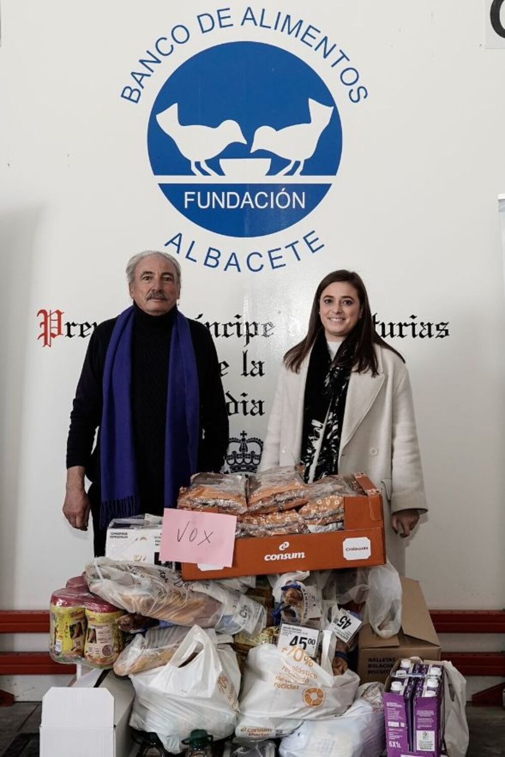 Miembros del grupo municipal Vox asistieron al evento del Banco de Alimentos