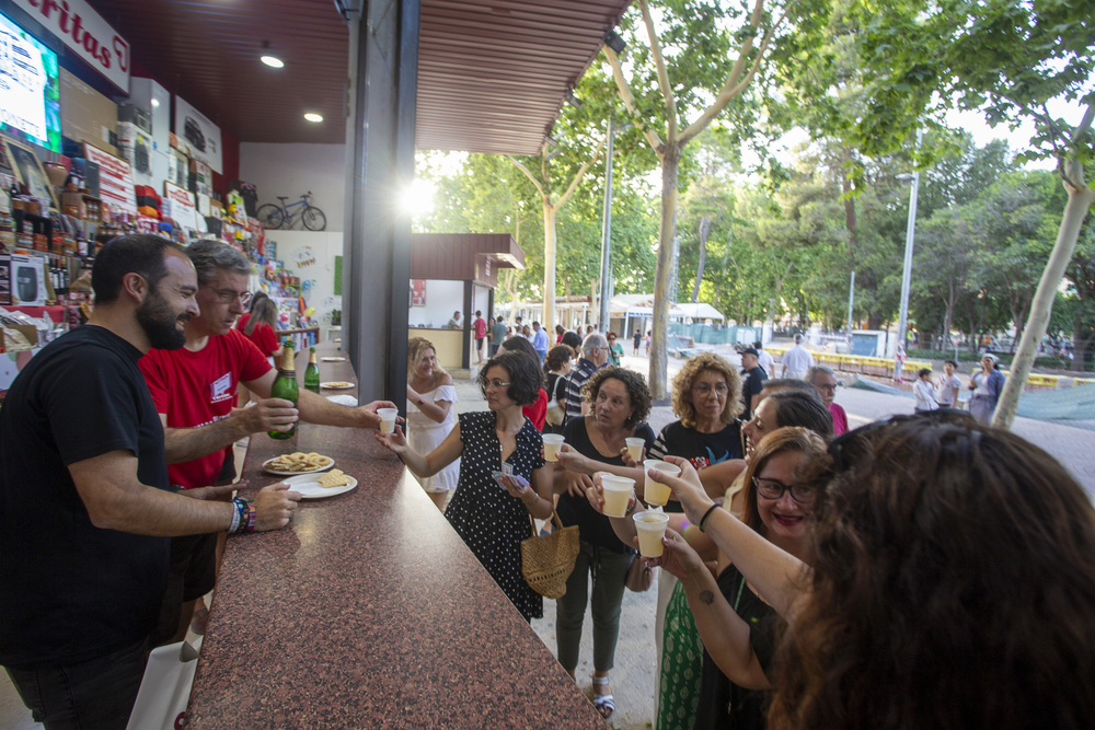 La Tómbola de Cáritas abrió su puertas  / JOSÉ MIGUEL ESPARCIA