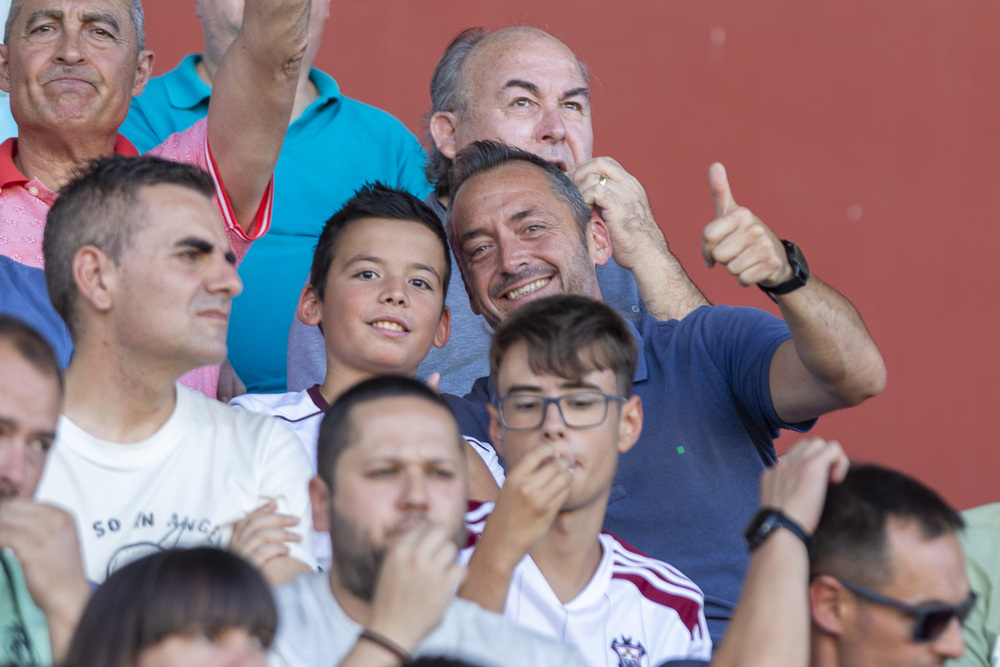 Un momento del partido disputado en el Carlos Belmonte  / JOSÉ MIGUEL ESPARCIA