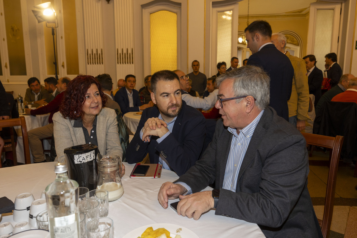 Éxito de participación en el Foro Agro Santander y La Tribuna  / JOSÉ MIGUEL ESPARCIA