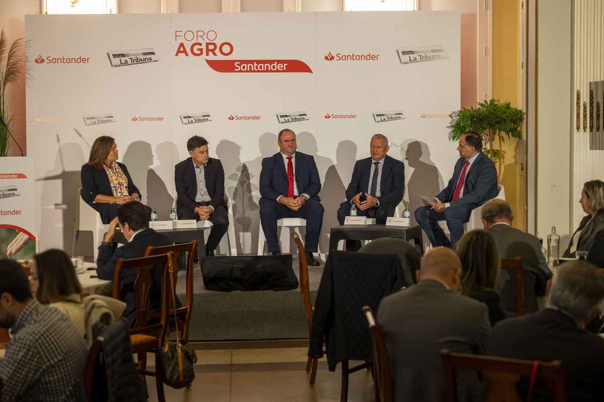 Éxito de participación en el Foro Agro Santander y La Tribuna  / JOSÉ MIGUEL ESPARCIA