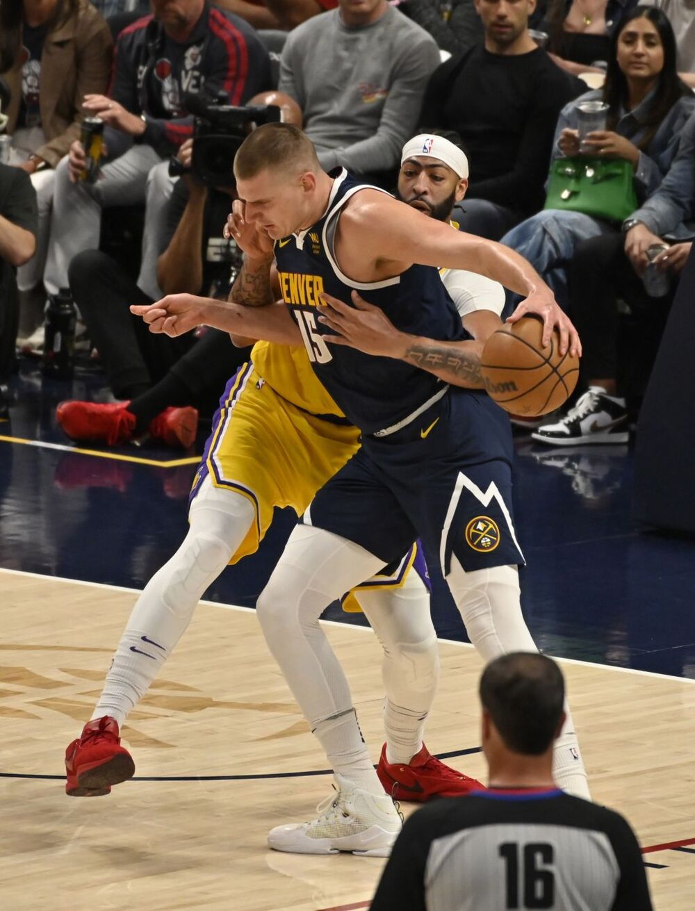 NBA Western Conference Finals - Los Angeles Lakers at Denver Nuggets  / BOB PEARSON