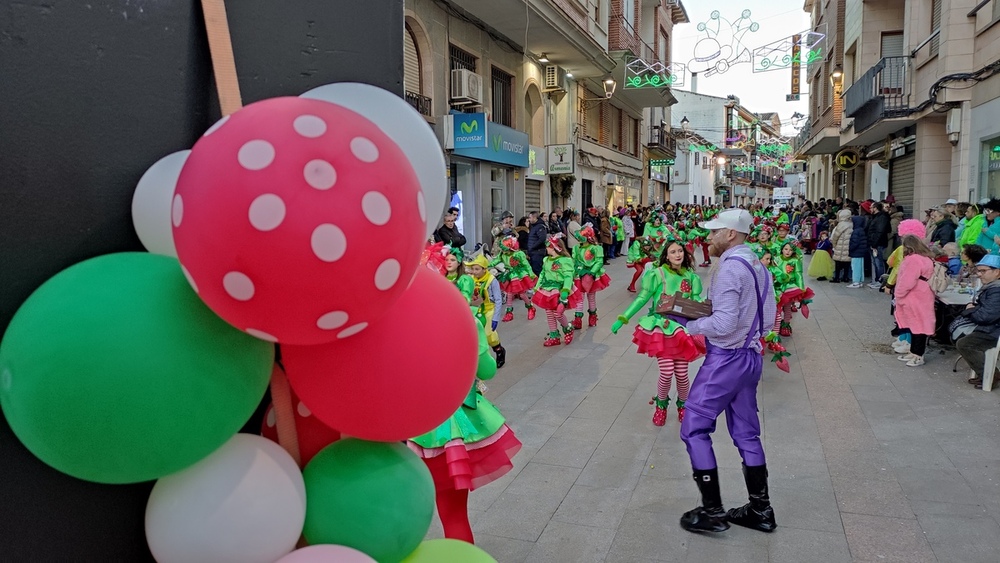 Efusión de alegría en el Gran Desfile Infantil del Carnaval