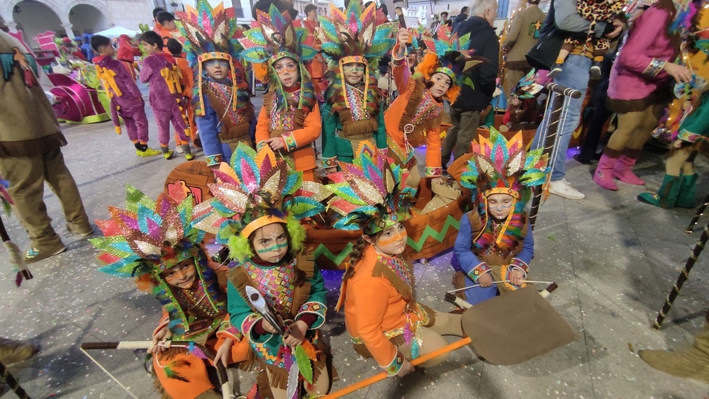 Efusión de alegría en el Gran Desfile Infantil del Carnaval