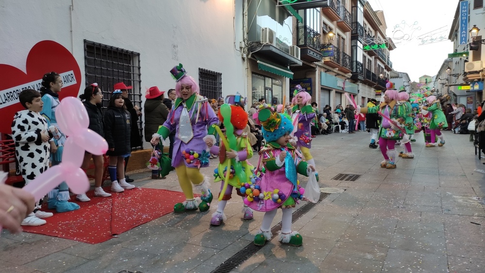 Efusión de alegría en el Gran Desfile Infantil del Carnaval