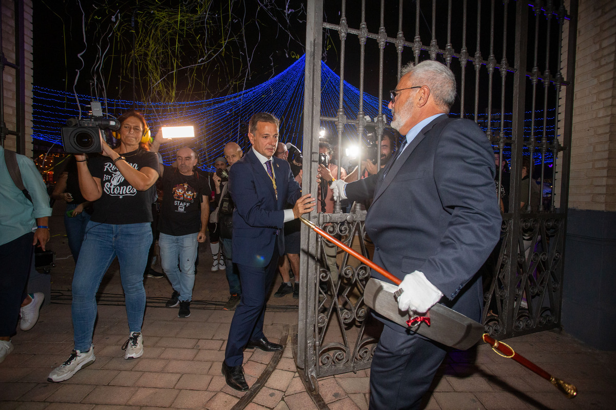 Apertura Puerta de Hierros  / JOSÉ MIGUEL ESPARCIA