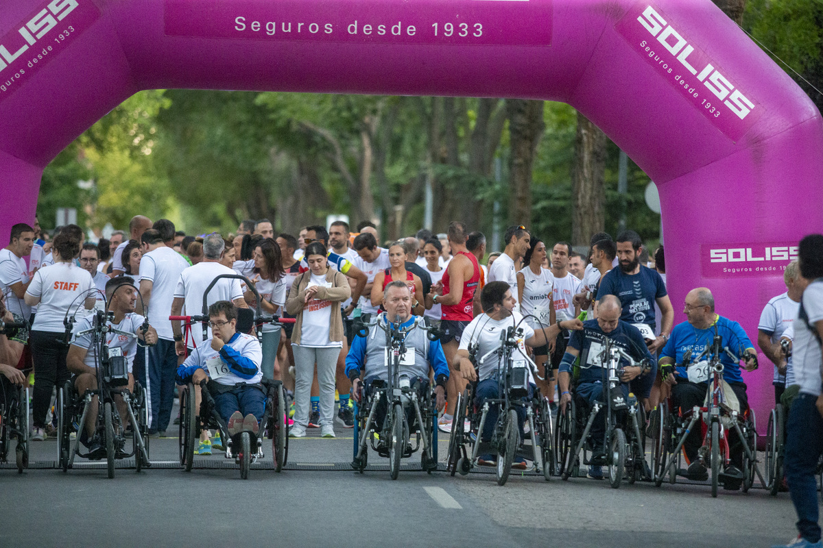 Amiab reivindica la inclusión en su Carrera Nocturna  / JOSÉ MIGUEL ESPARCIA