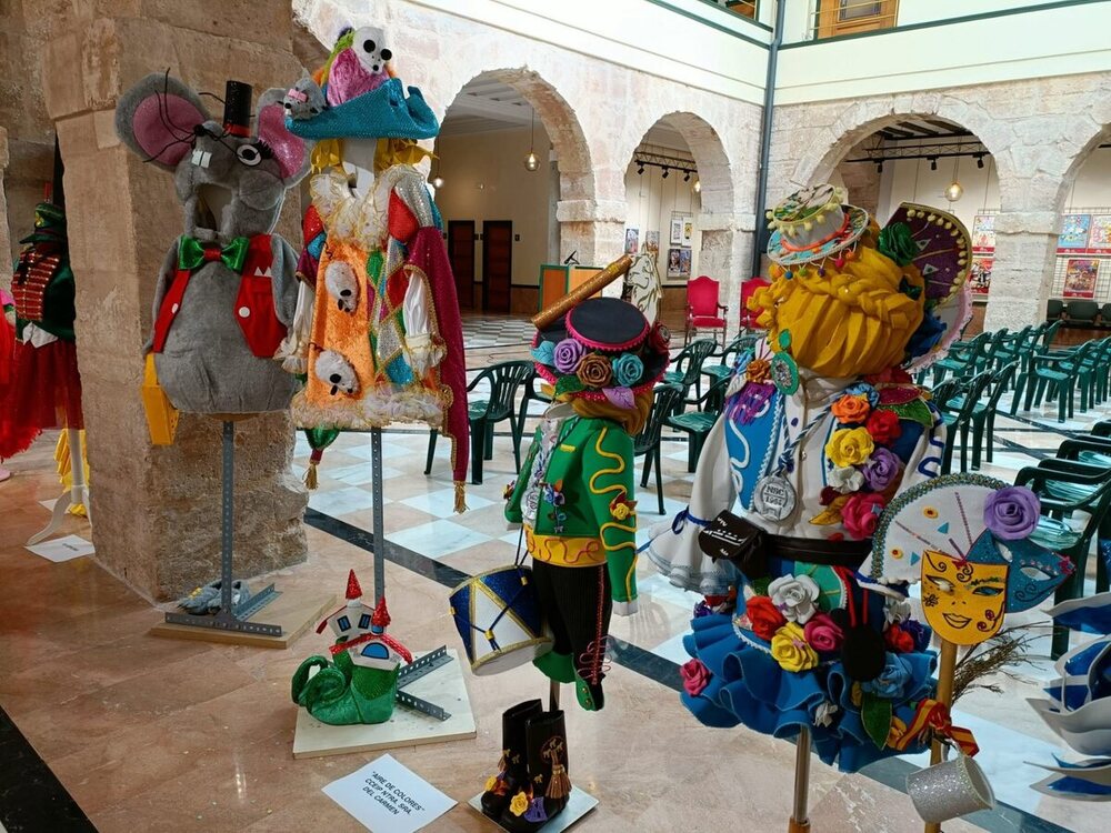 Los banderines están listos para el Carnaval de Villarrobledo 