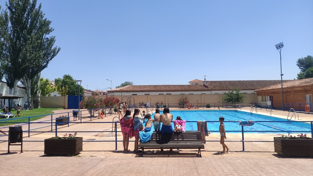 Euforia en la apertura de la piscina de Villarrobledo