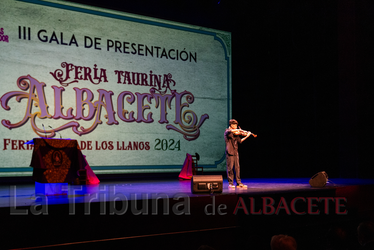 Gala de presentación de la Feria Taurina.  / VÍCTOR FERNÁNDEZ