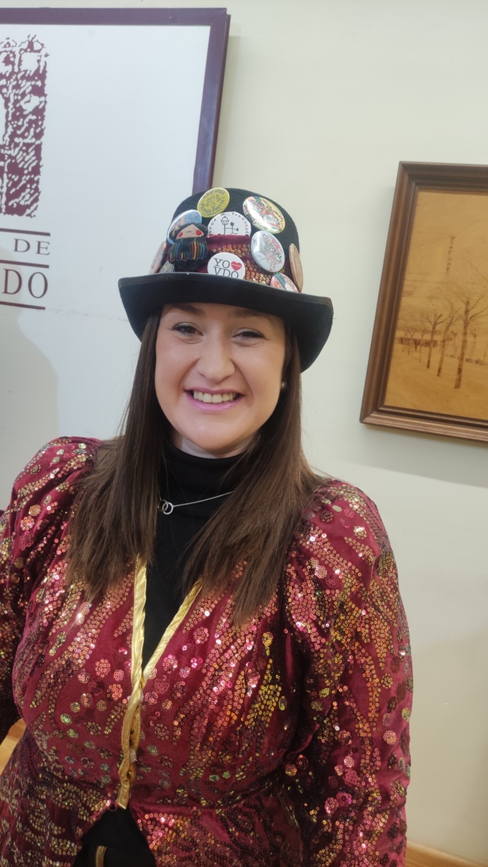 Presentan la máscara de oro de Carnaval 2024 en Villarrobledo