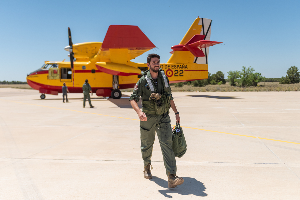 Jornada de Puertas Abiertas en la Base Aérea.  / VÍCTOR FERNÁNDEZ