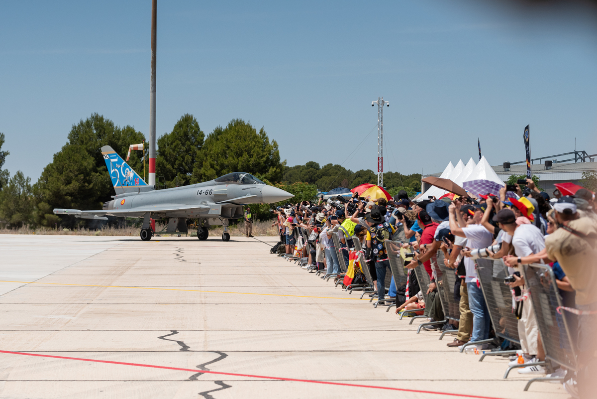 Jornada de Puertas Abiertas en la Base Aérea.  / VÍCTOR FERNÁNDEZ