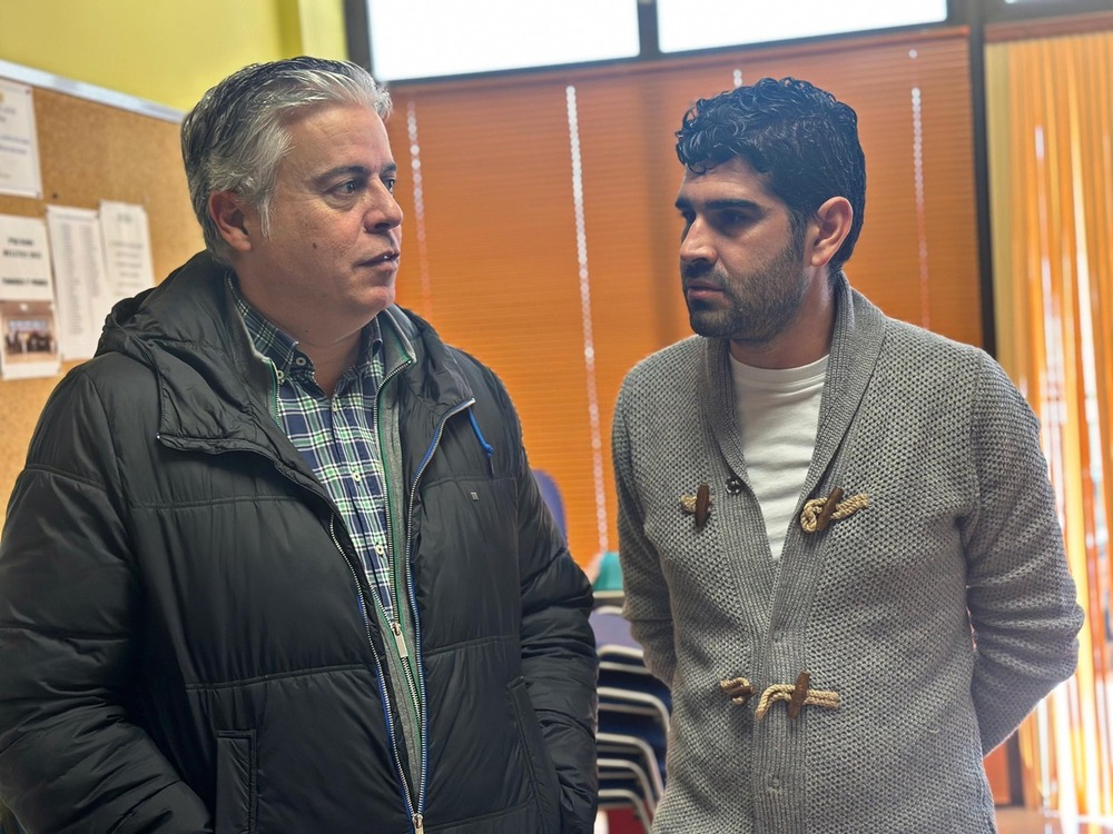 El concejal Julián Garijo y el alcalde pedáneo, José González, durante la jornada.