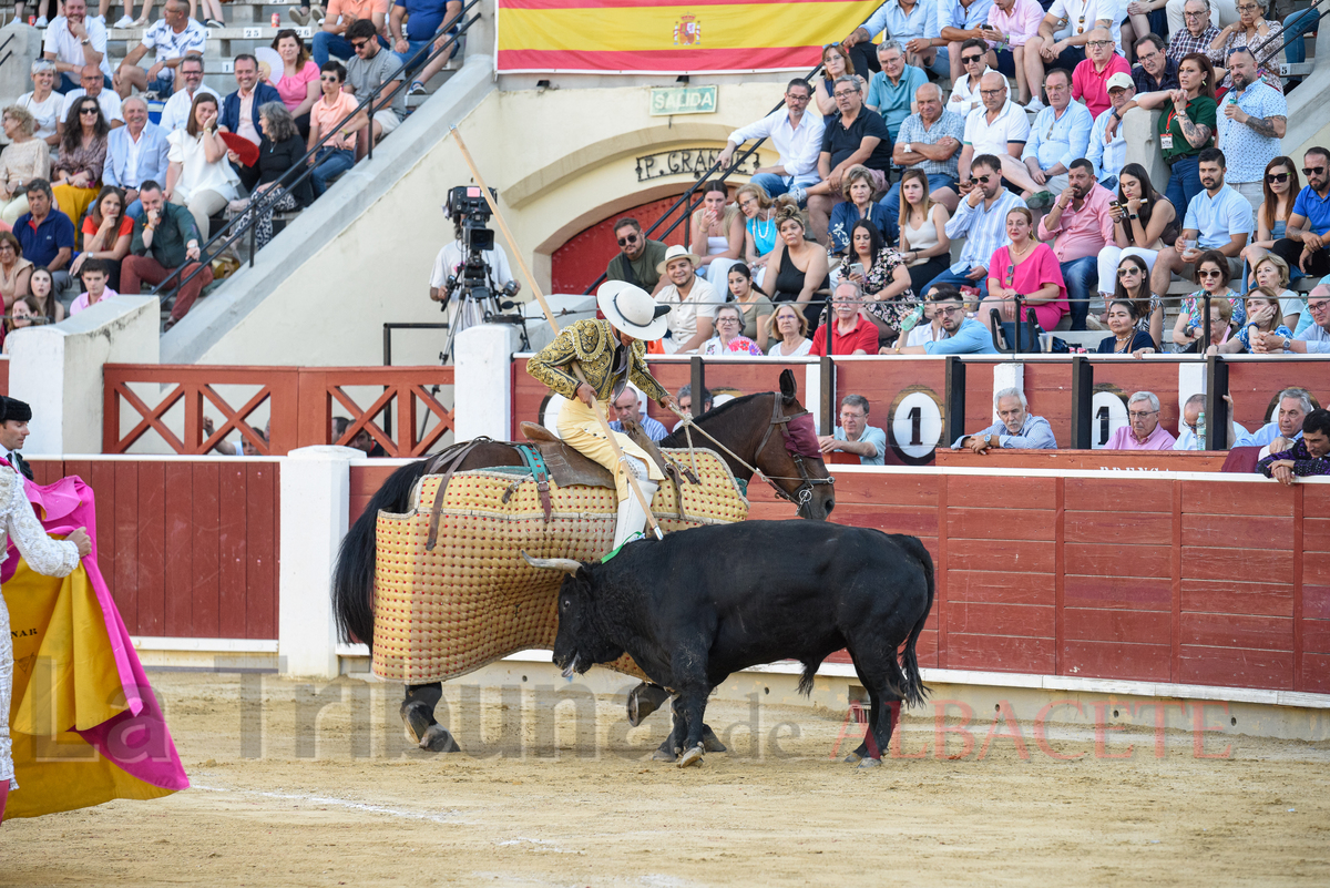 Corrida de Asprona.  / VÍCTOR FERNÁNDEZ