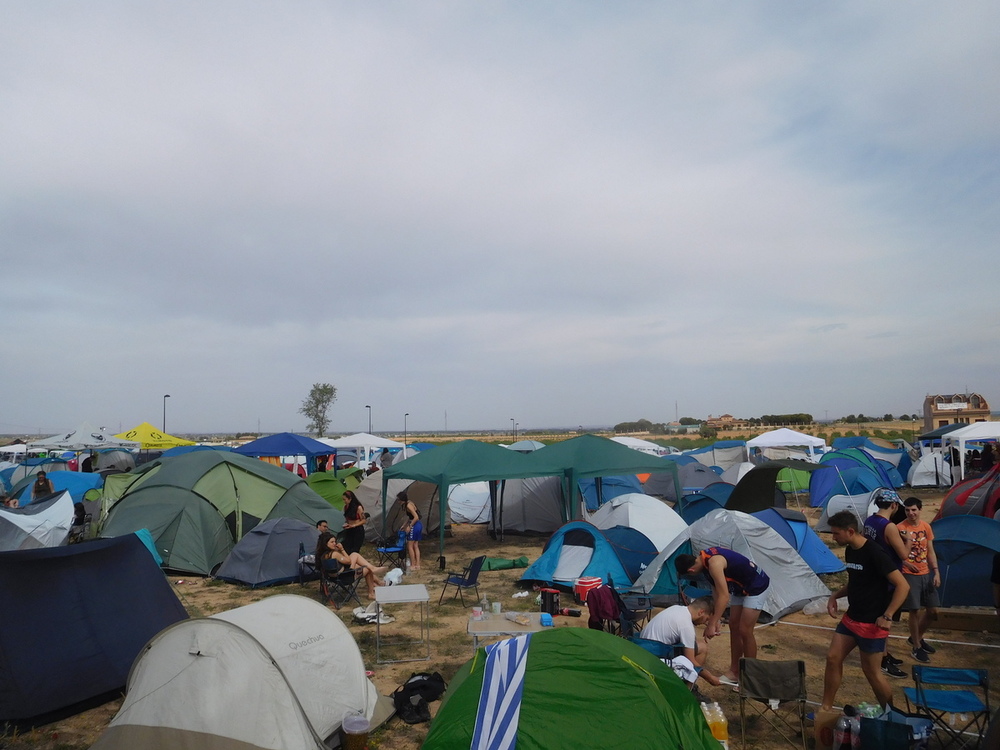 El puente adelanta la llegada de jóvenes al Festival Viña Rock