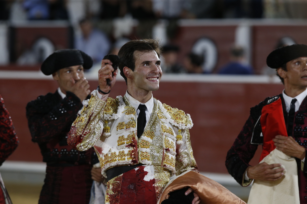 Un momento del festejo  / JOSÉ MIGUEL ESPARCIA