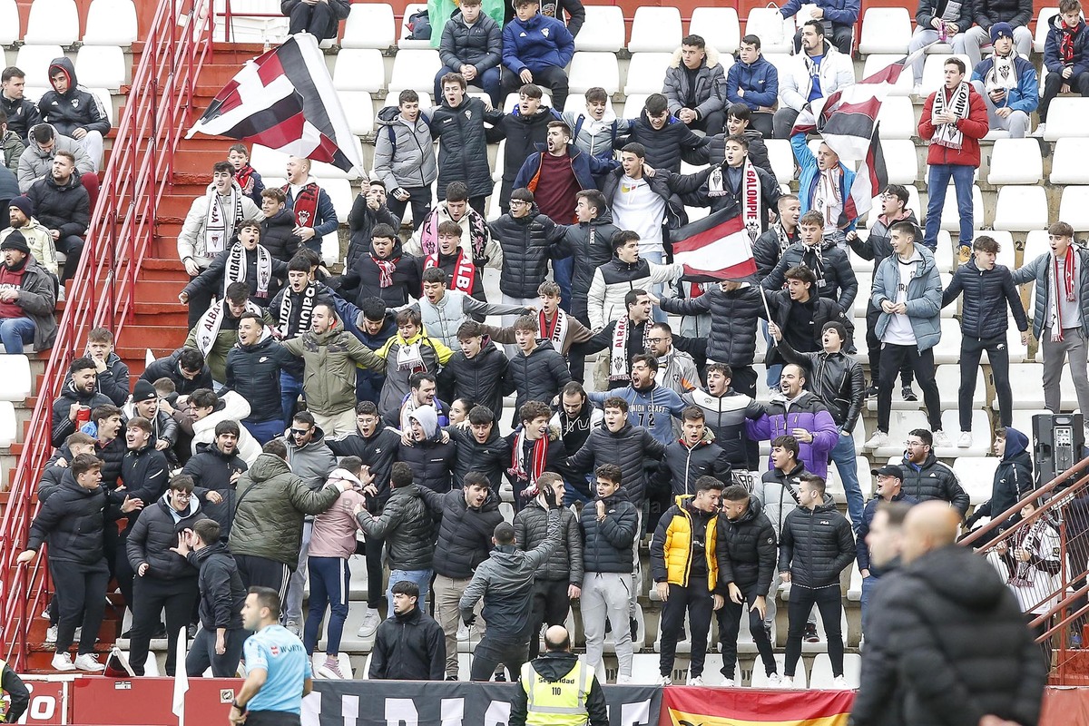 Albacete 0-1 Alcorcón  / RUBÉN SERRALLÉ