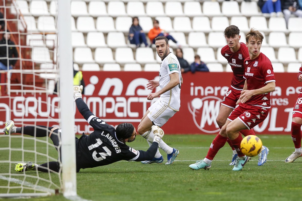 Albacete 0-1 Alcorcón  / RUBÉN SERRALLÉ