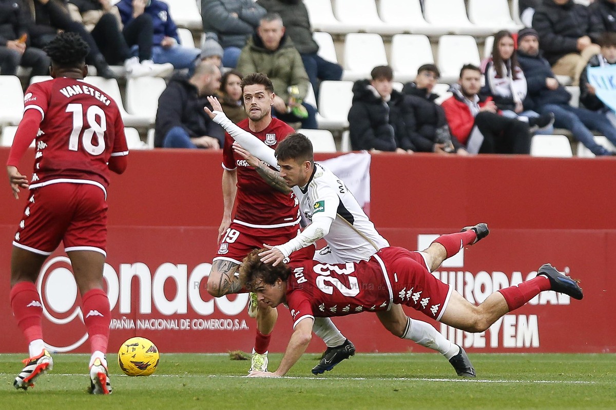 Albacete 0-1 Alcorcón  / RUBÉN SERRALLÉ