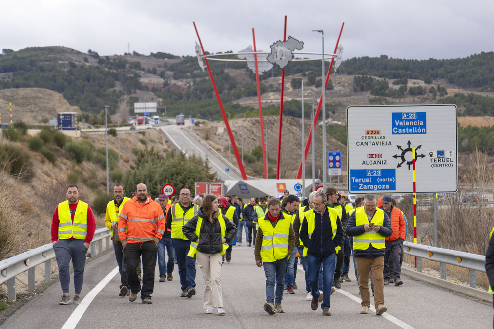 Los agricultores colapsan España en su cuarto día de protestas