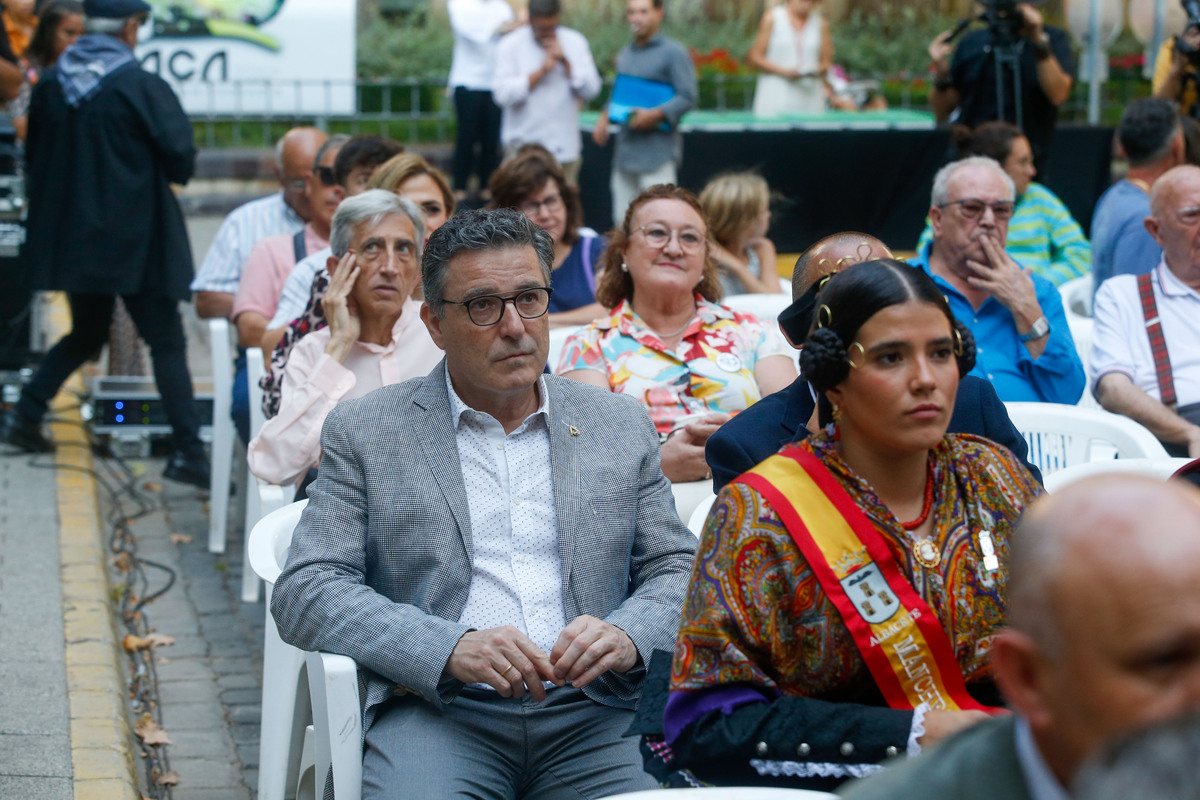 Un momento del acto conmemorativo  / JOSÉ MIGUEL ESPARCIA