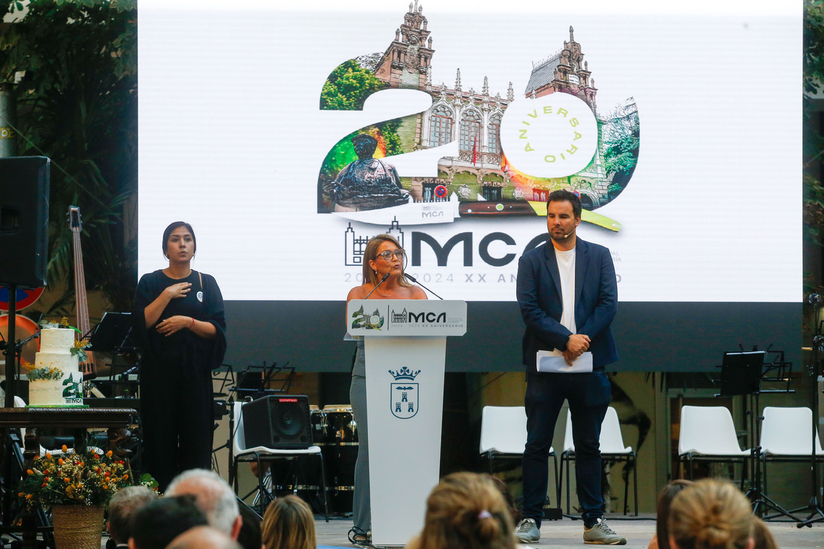 Un momento del acto conmemorativo  / JOSÉ MIGUEL ESPARCIA