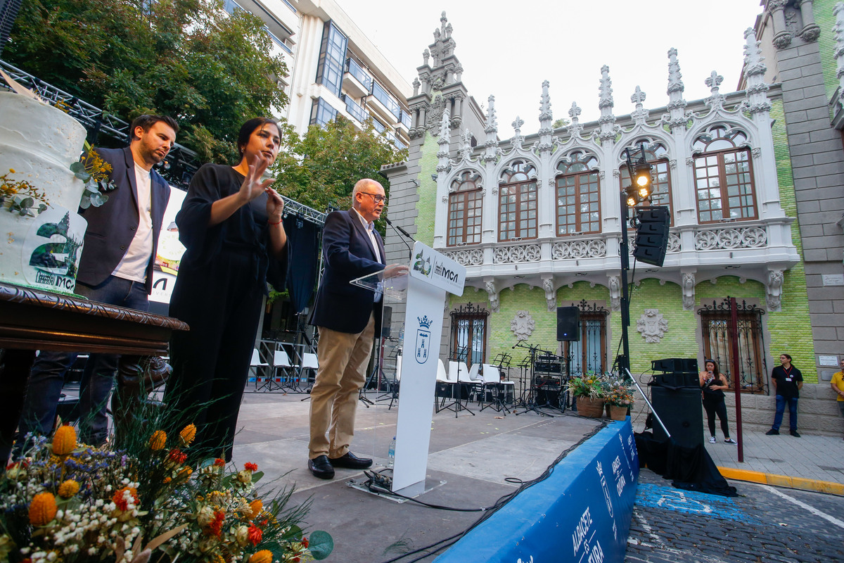 Un momento del acto conmemorativo  / JOSÉ MIGUEL ESPARCIA