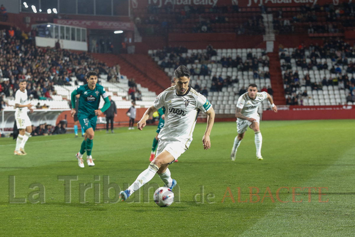 VÍCTOR FERNÁNDEZ