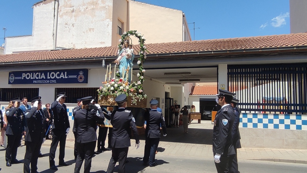 Los Policías Locales ennoblecen a su patrona María Auxiliadora