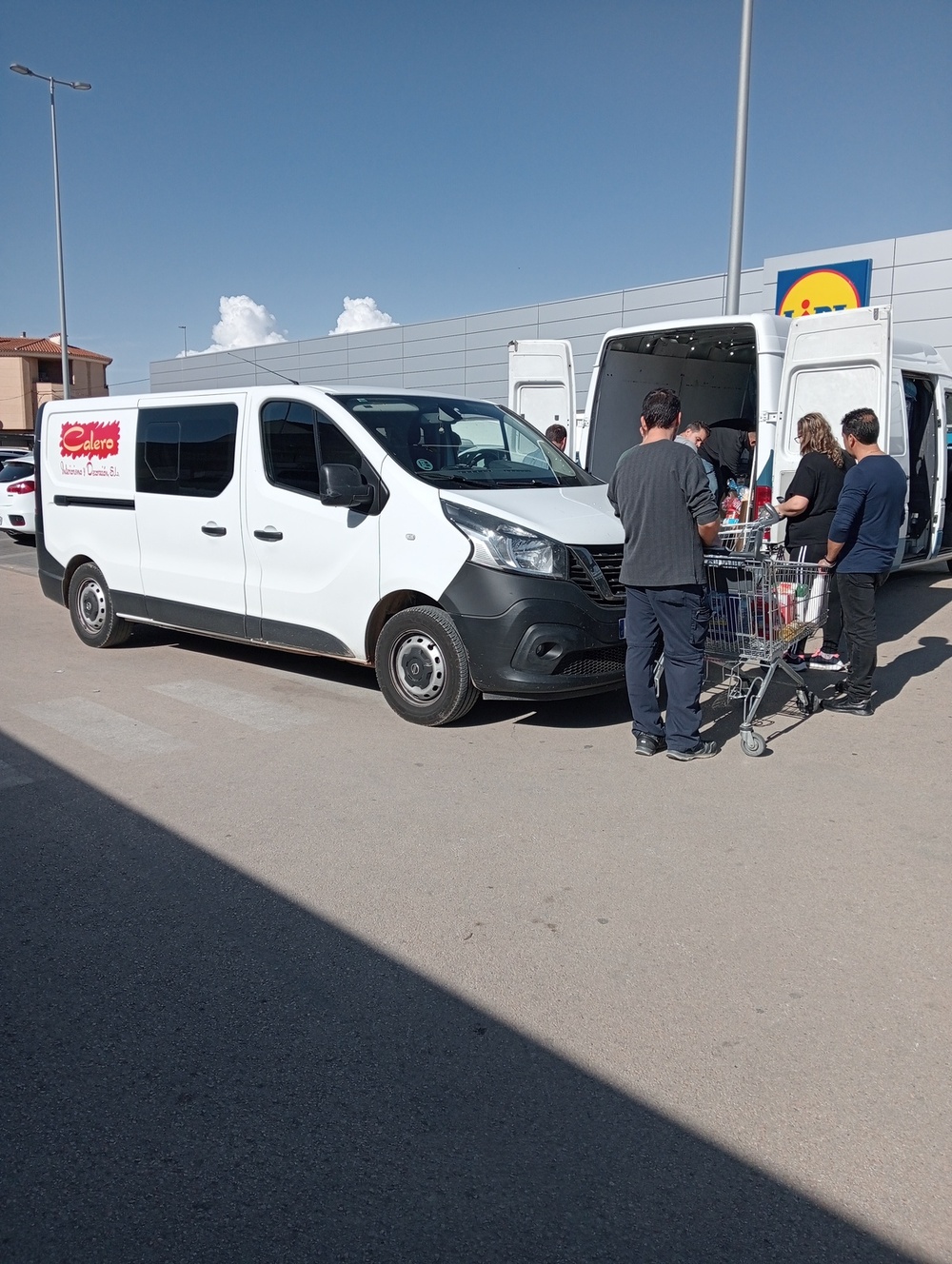 Villarrobledo apoya con recursos al pueblo de Valencia