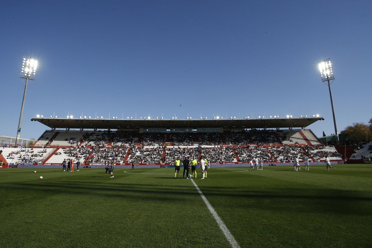 Un momento del partido disputado en el Carlos Belmonte  / JOSÉ MIGUEL ESPARCIA