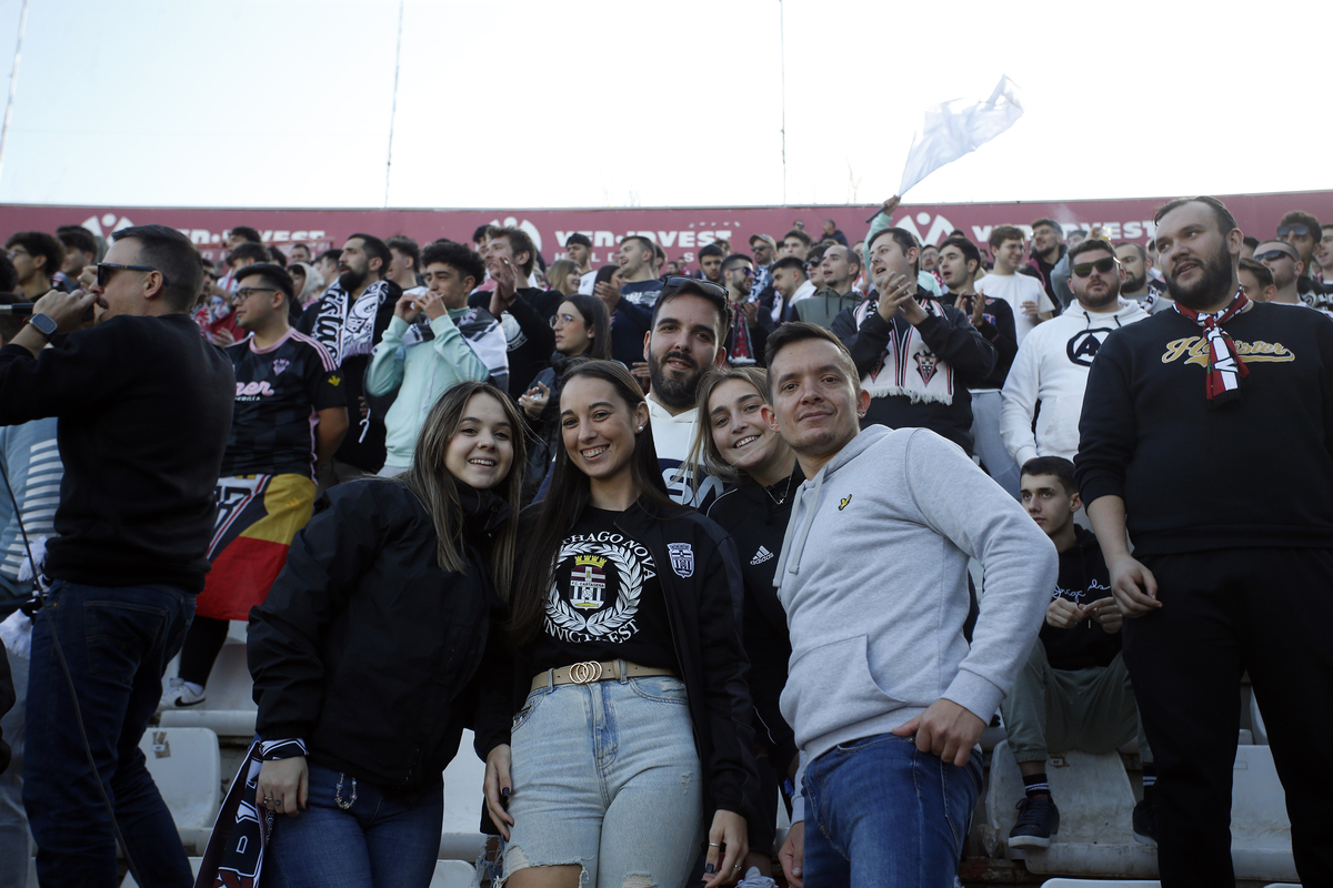 Un momento del partido disputado en el Carlos Belmonte  / JOSÉ MIGUEL ESPARCIA