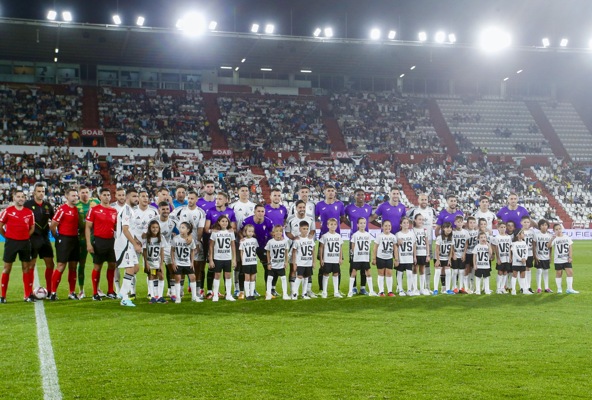 Un momento del partido disputado en el Carlos Belmonte  / JOSÉ MIGUEL ESPARCIA