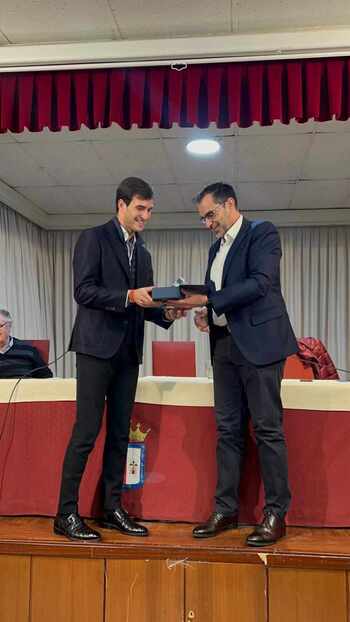 Navalón recoge los premios taurinos Pedrés y Dámaso González