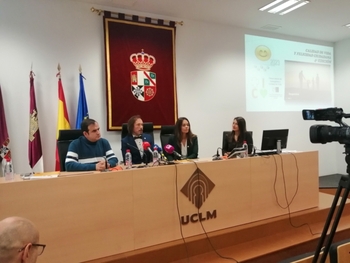 La UCLM presenta el informe de calidad de vida y felicidad