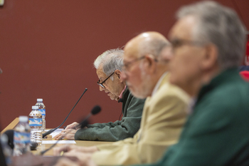 Más poesía dedicó la tercera jornada a una lectura colectiva