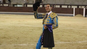 Jesús Moreno corta una oreja en Torres de la Alameda