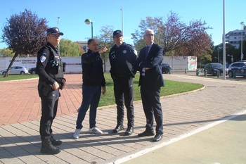 La Policía Local realiza una campaña para evitar atropellos