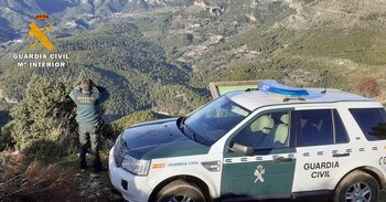 Localizan a una persona que se había desorientado en el monte